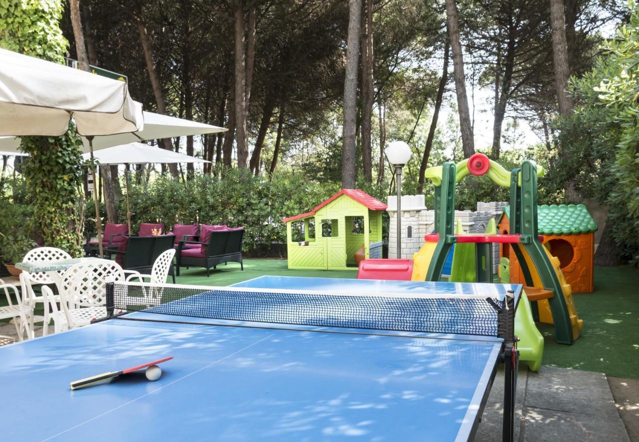 קרביה Park Hotel Pineta מראה חיצוני תמונה