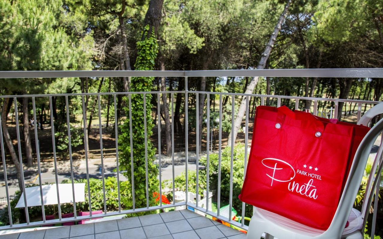 קרביה Park Hotel Pineta מראה חיצוני תמונה