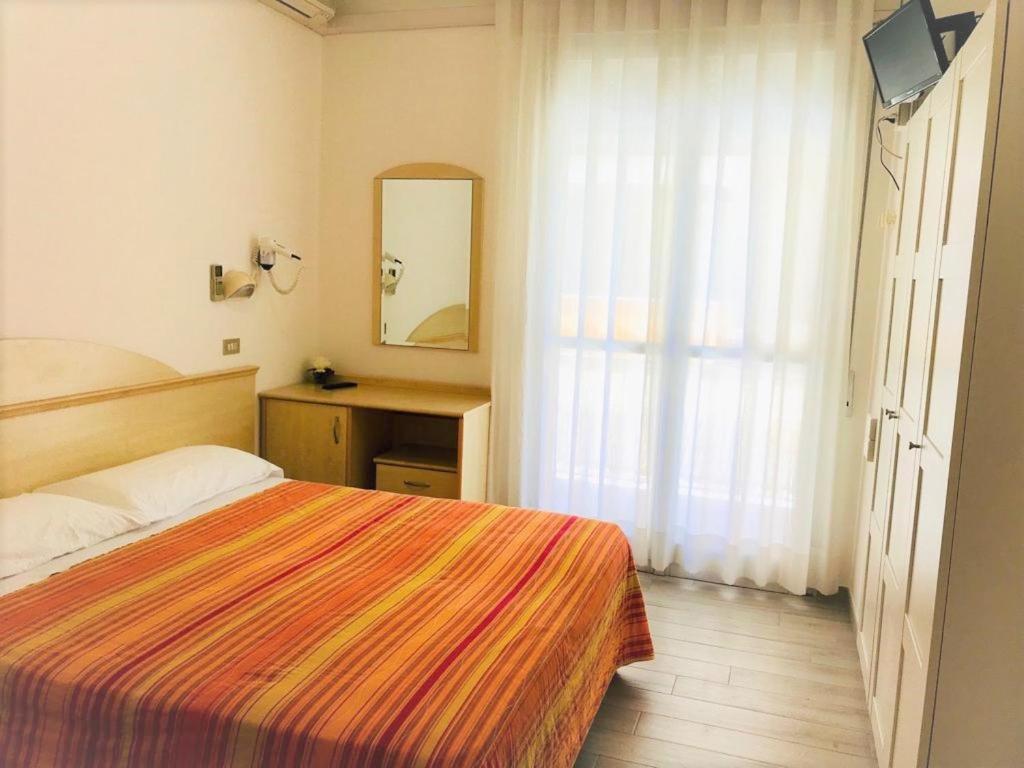 קרביה Park Hotel Pineta מראה חיצוני תמונה