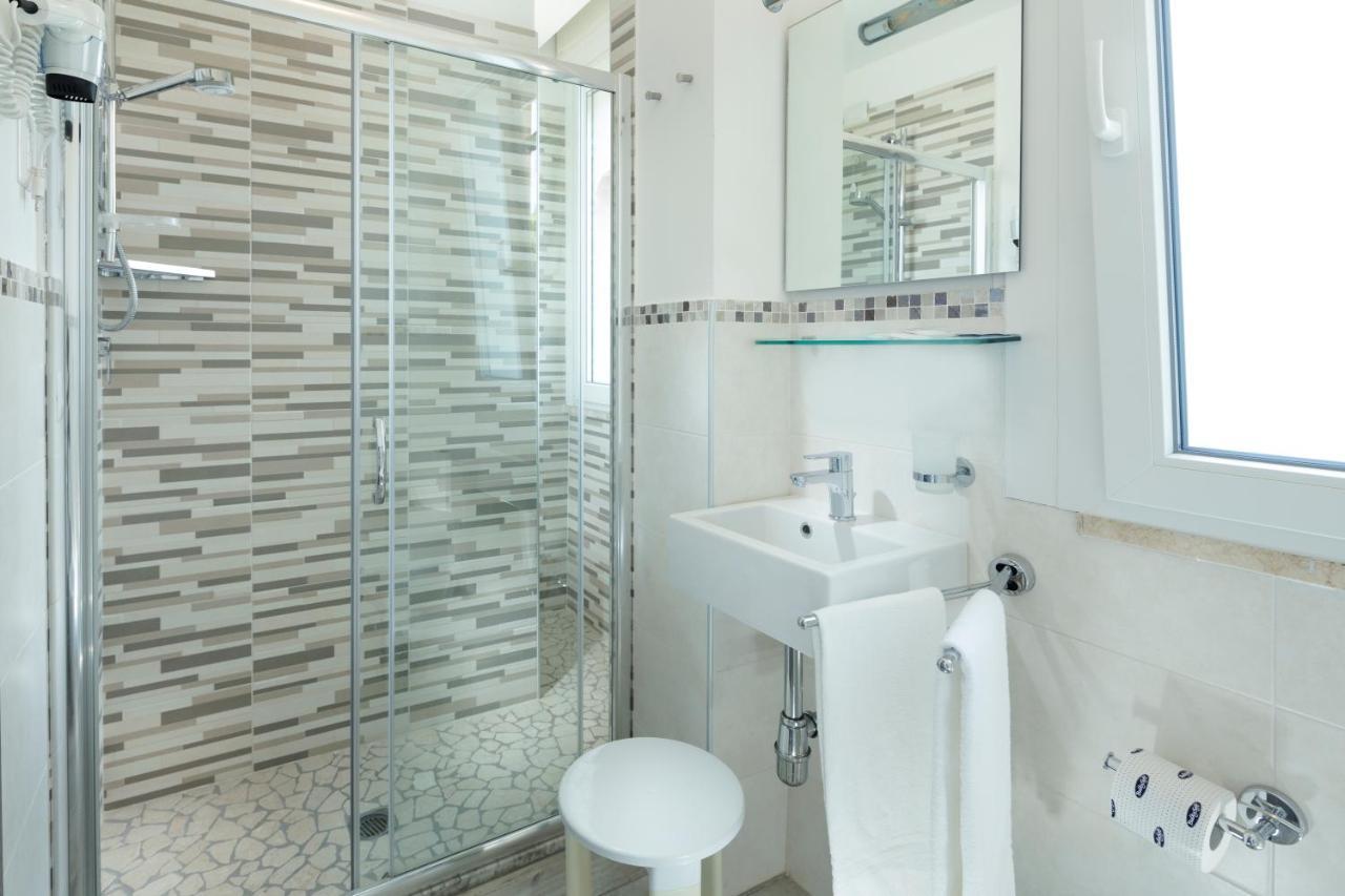 קרביה Park Hotel Pineta מראה חיצוני תמונה