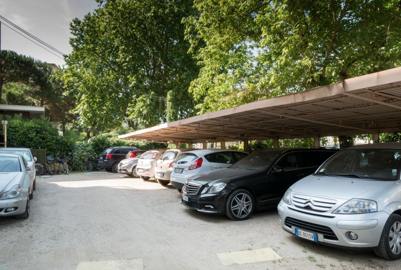 קרביה Park Hotel Pineta מראה חיצוני תמונה