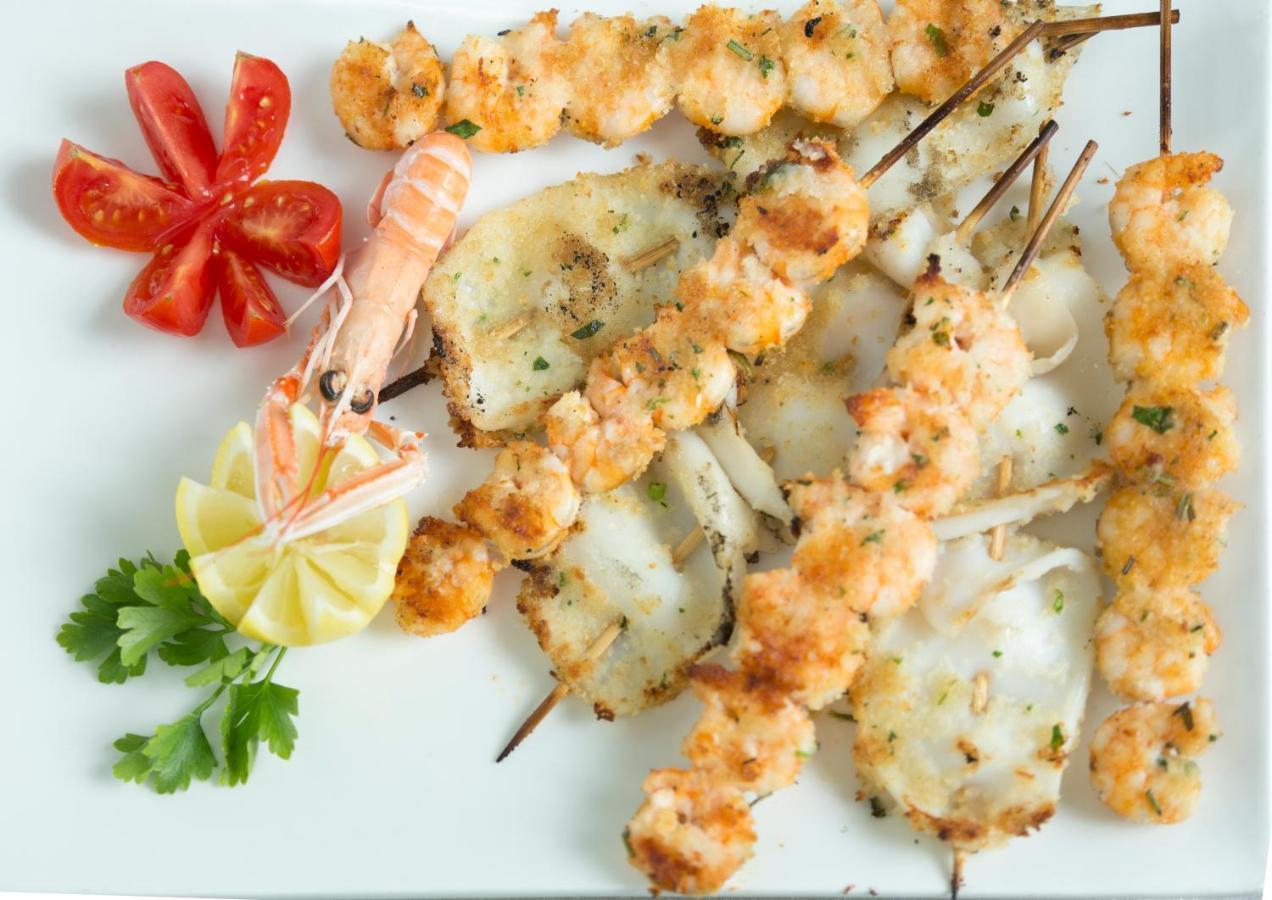 קרביה Park Hotel Pineta מראה חיצוני תמונה